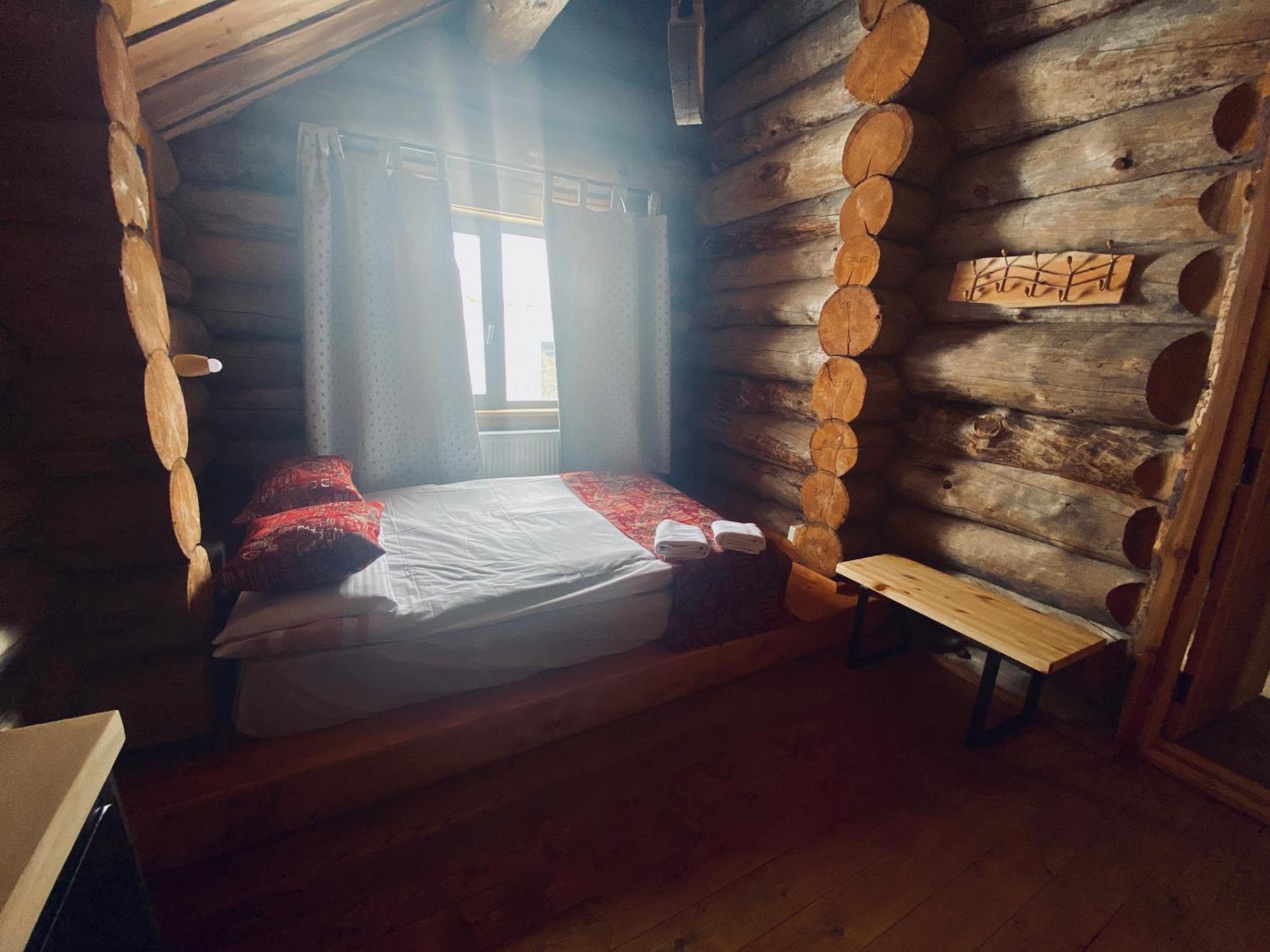 Mountain Cricket Chalets And Apartments Gudauri Rum bild