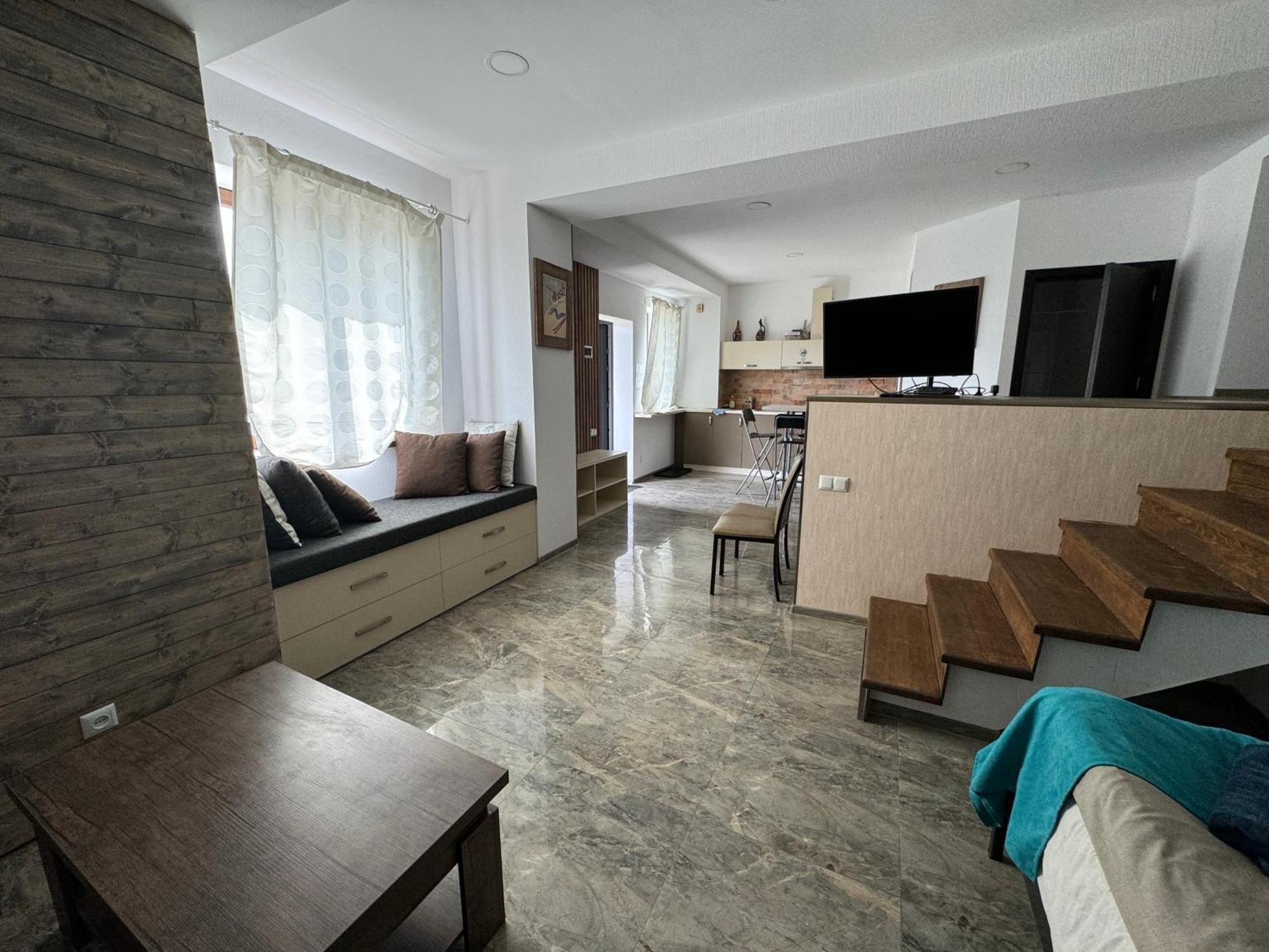 Mountain Cricket Chalets And Apartments Gudauri Rum bild