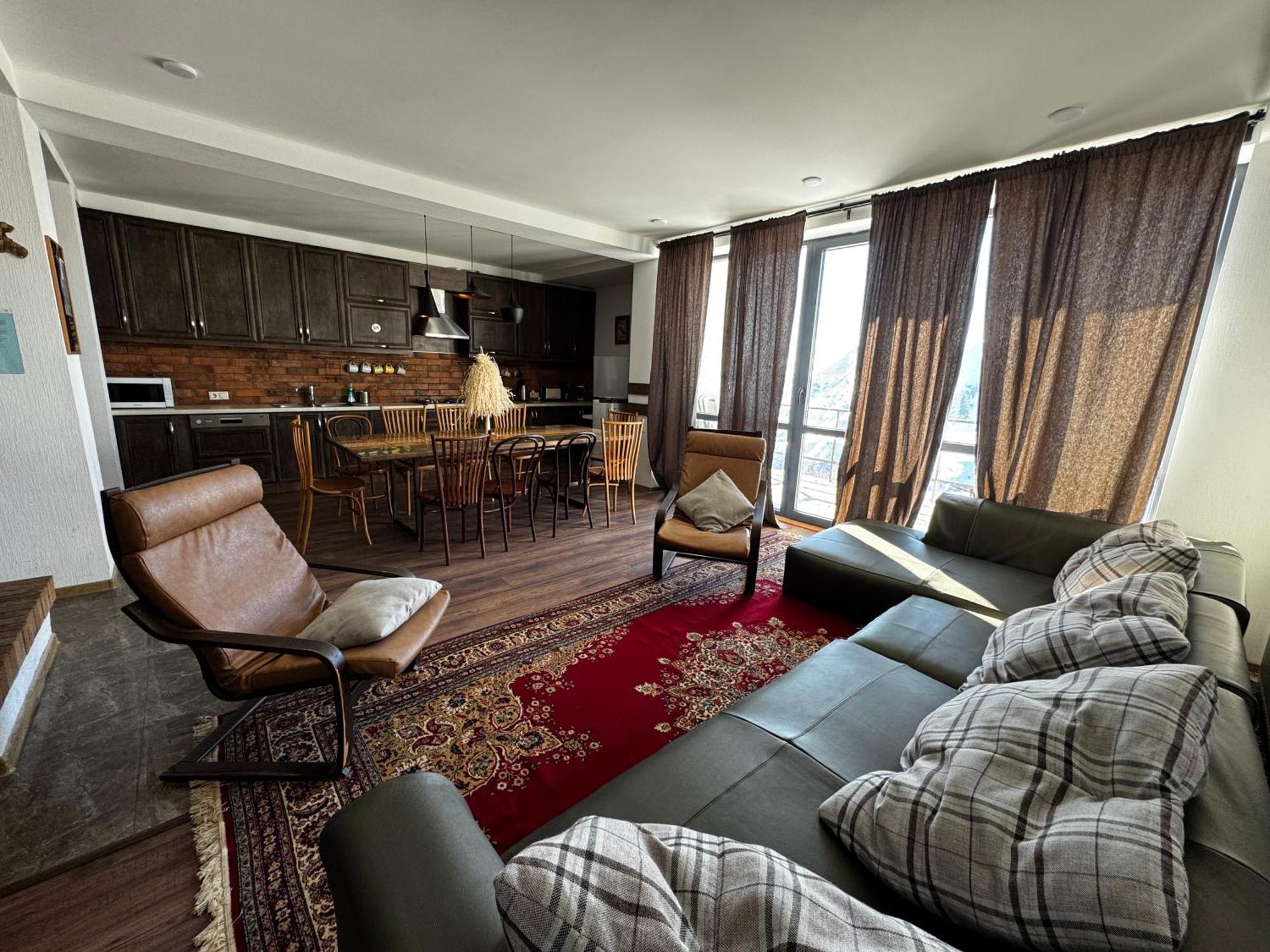 Mountain Cricket Chalets And Apartments Gudauri Rum bild
