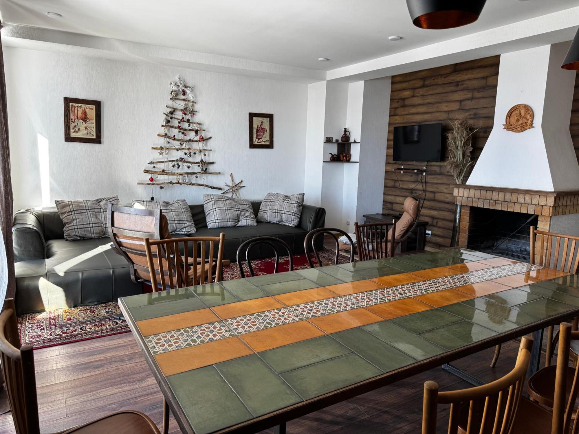 Mountain Cricket Chalets And Apartments Gudauri Rum bild